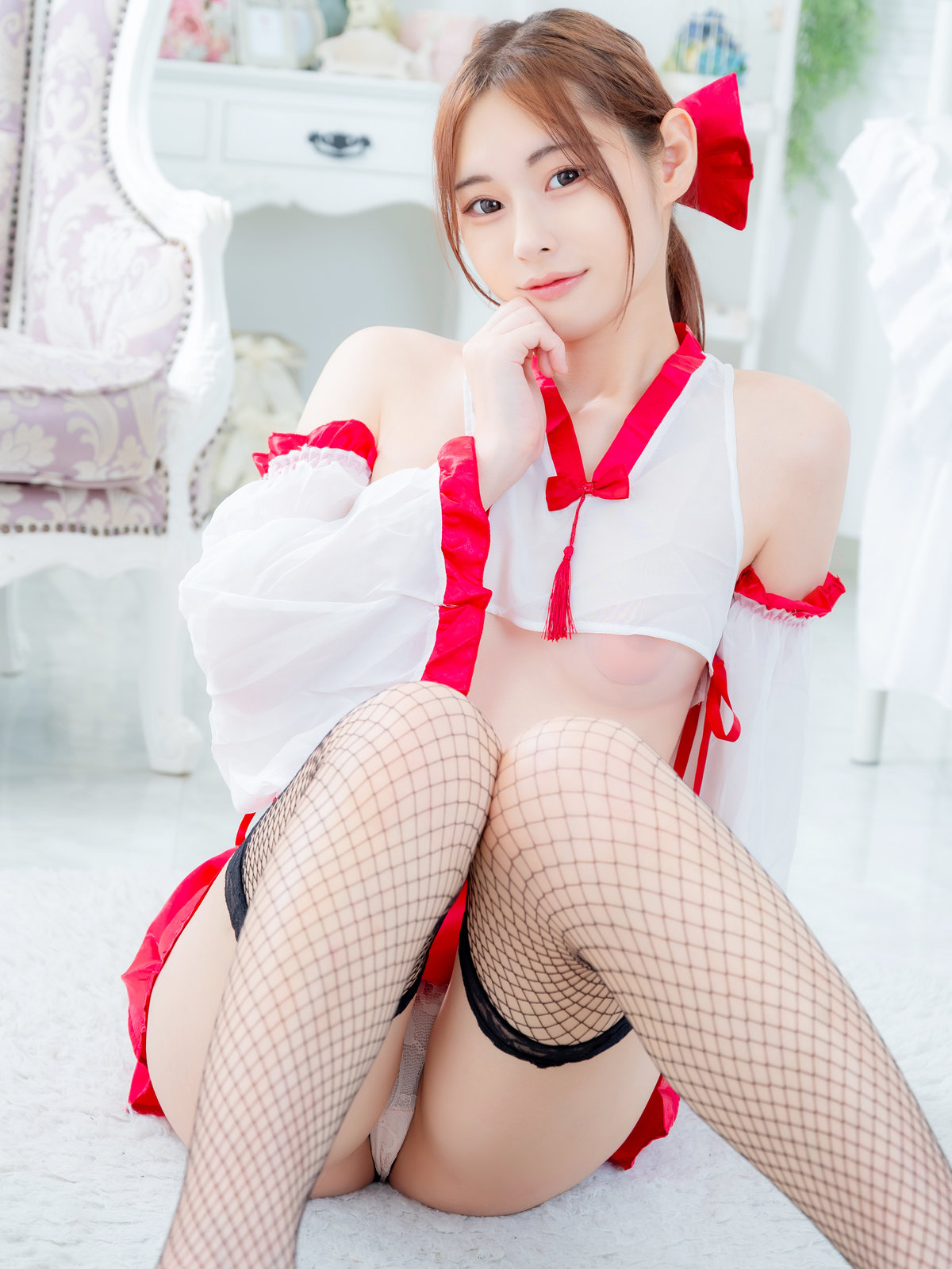 絶対領域の高嶺るい 詳細